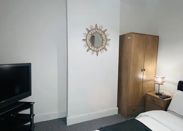 Séjour chez l'habitant Large 'n' Bright