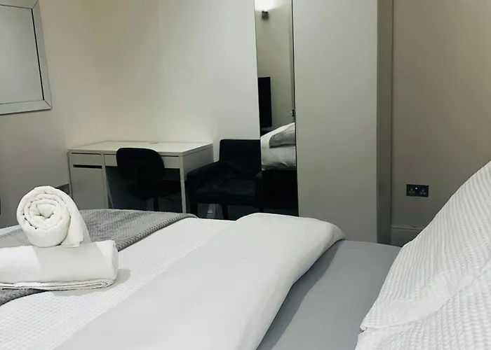 Séjour chez l'habitant Large 'n' Bright